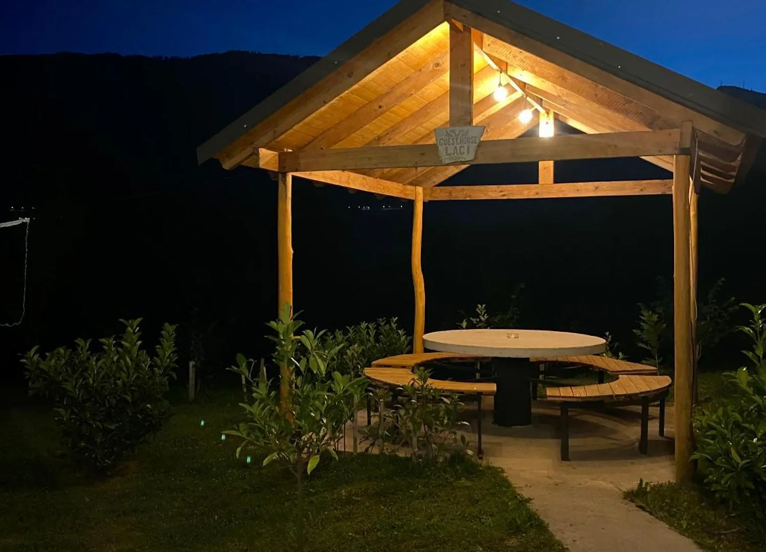 Guest House Laci Tirana Vakantiehuis